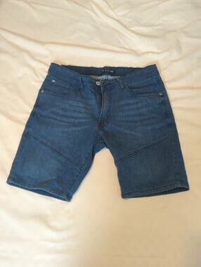 Cuidado con el Perro denim shorts